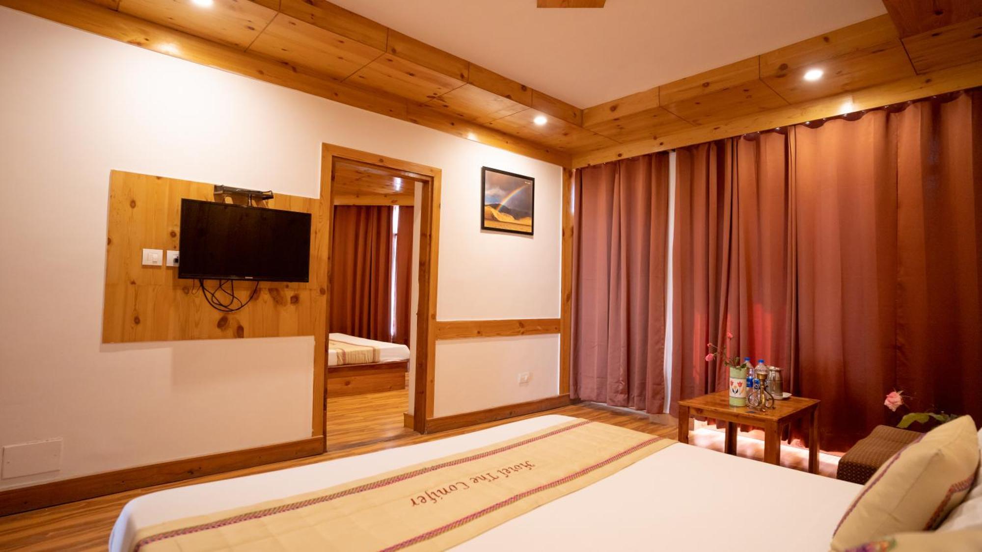 The Conifer Otel Manāli Dış mekan fotoğraf