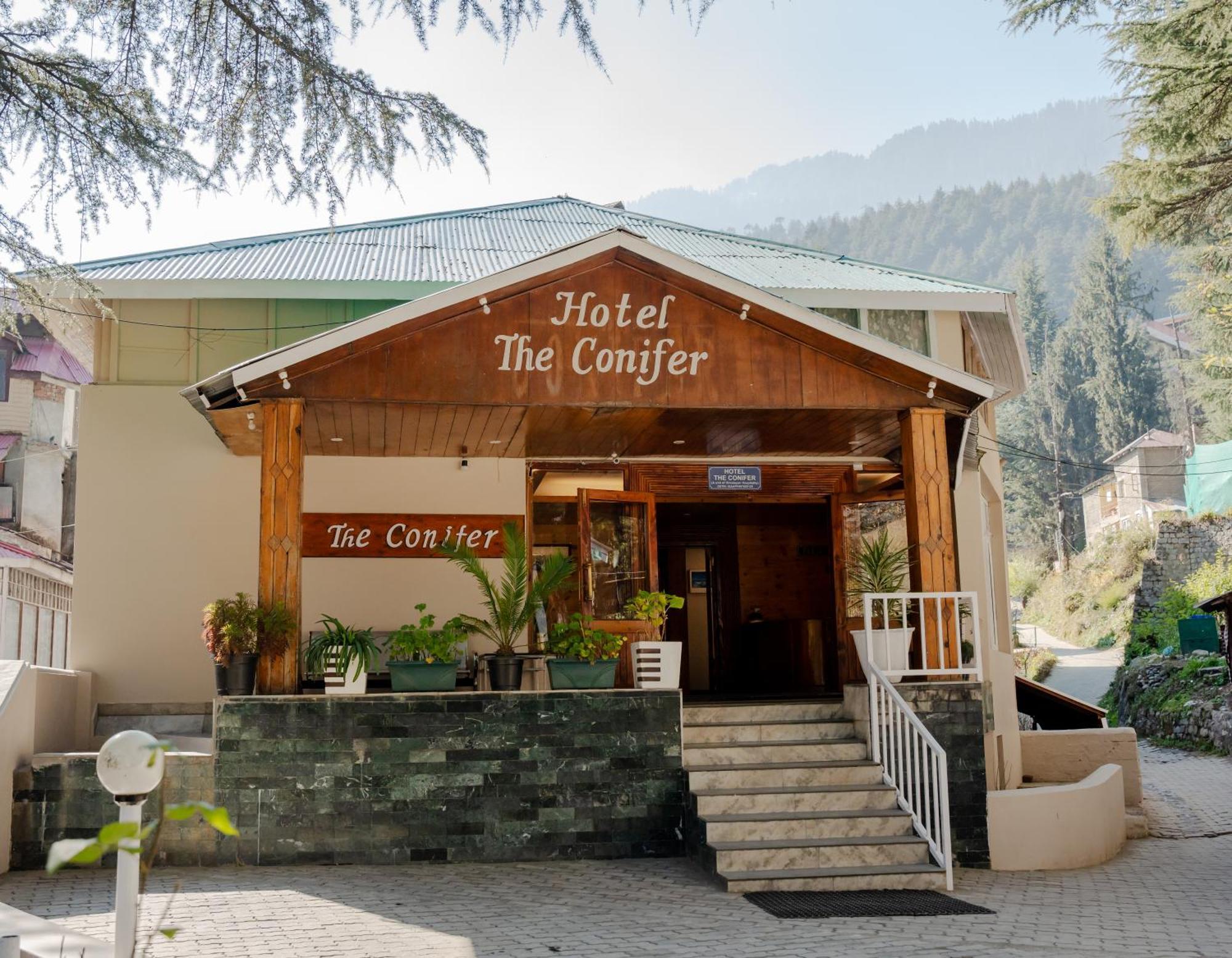 The Conifer Otel Manāli Dış mekan fotoğraf