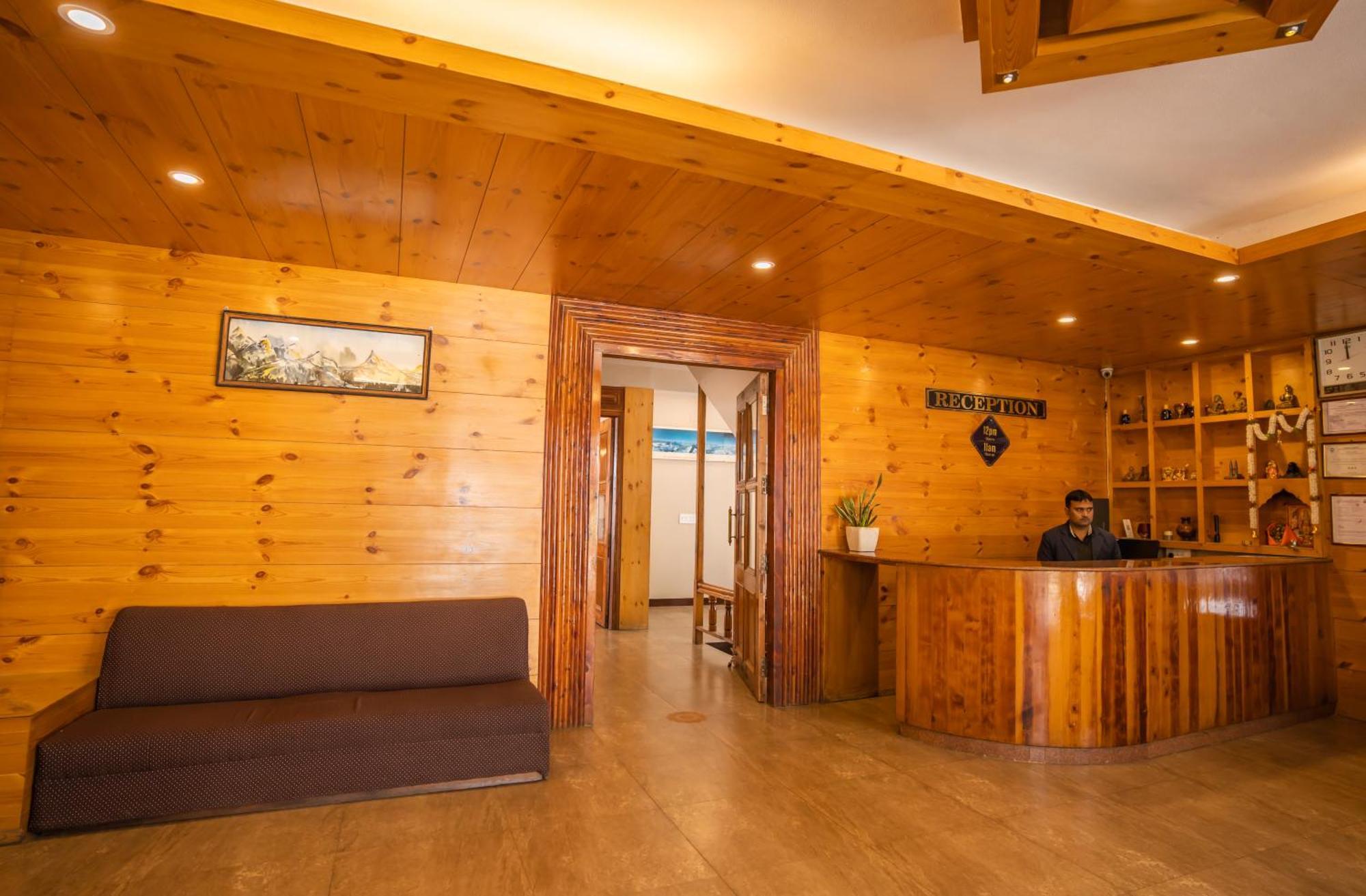 The Conifer Otel Manāli Dış mekan fotoğraf