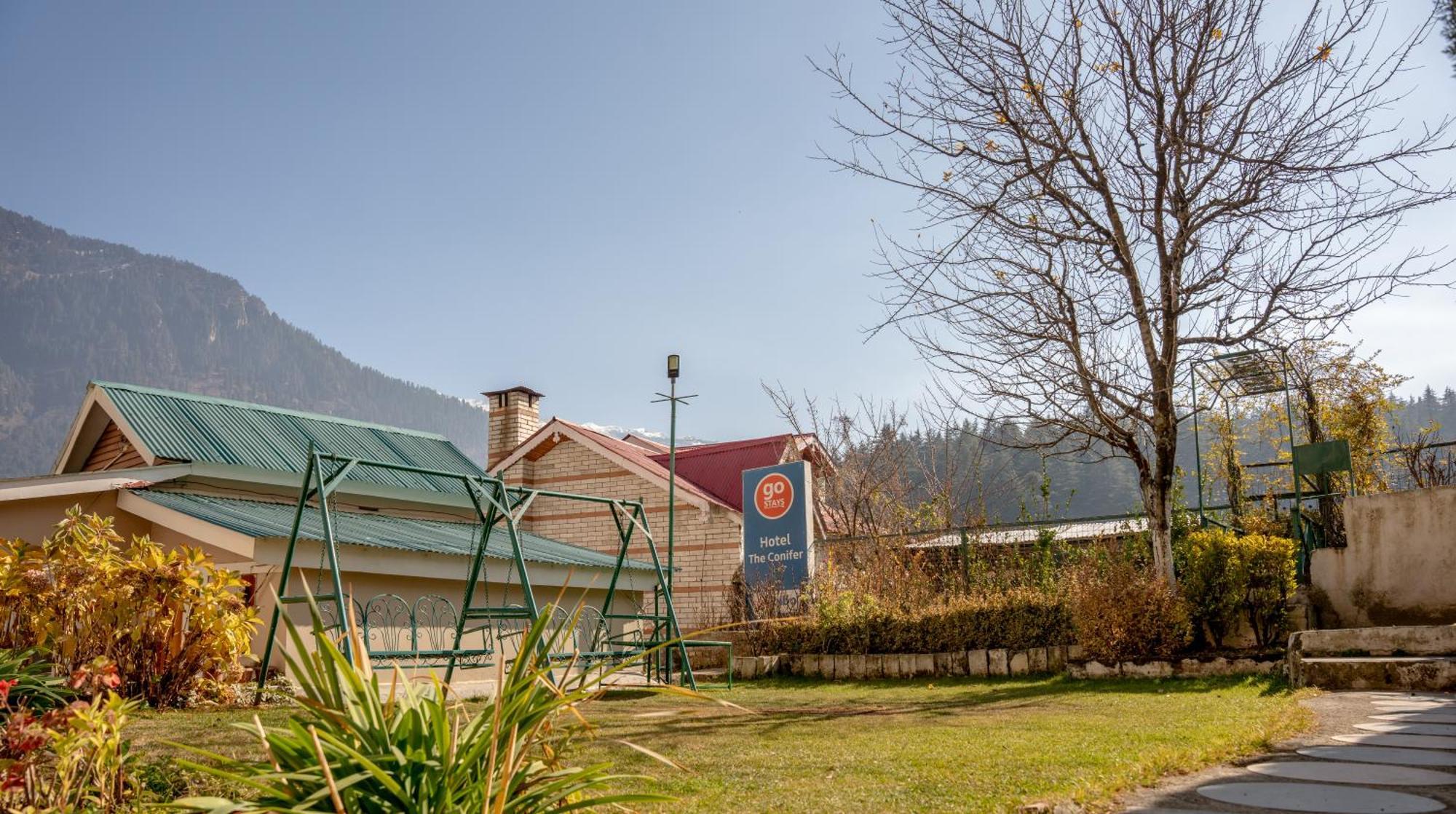 The Conifer Otel Manāli Dış mekan fotoğraf